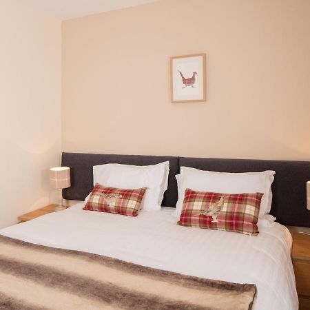 The Gordon Arms Hotel West Linton Eksteriør billede