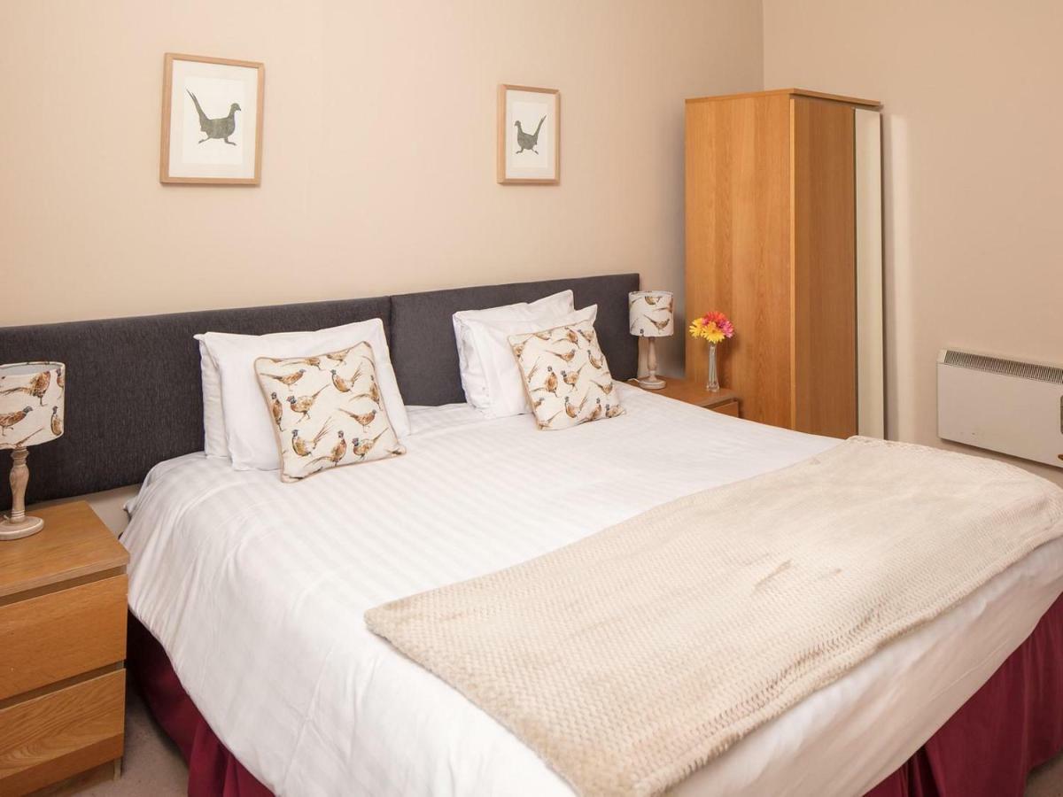 The Gordon Arms Hotel West Linton Eksteriør billede