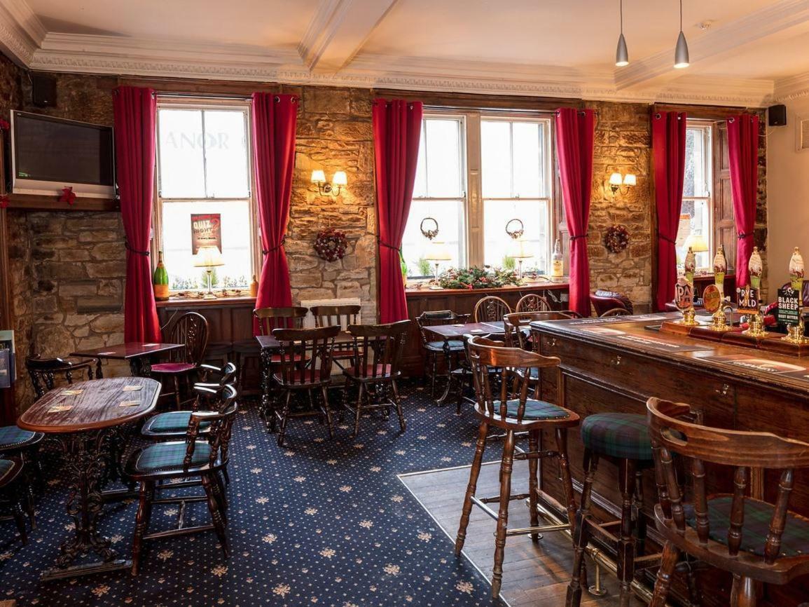 The Gordon Arms Hotel West Linton Eksteriør billede